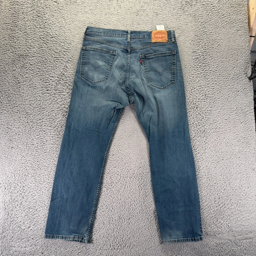 Levis there discrepancy